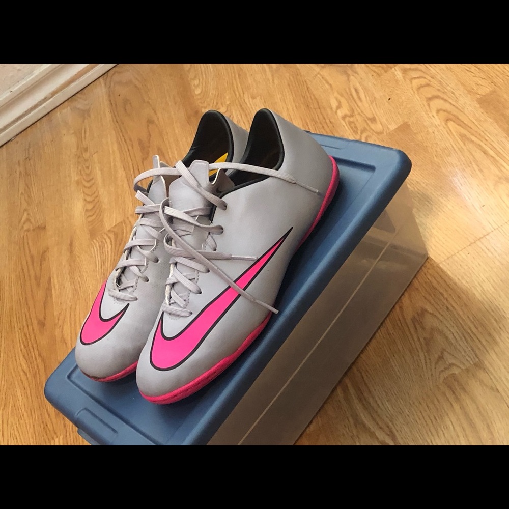 Nike indoor soccer shoes